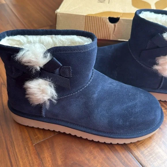 Koolaburra by UGG Women's Victoria Mini Boot BLUE Size 7, EUC - Picture 3 of 11